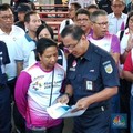 Inspeksi Jalur KRL, Menteri BUMN: Tuh Lihat, Sampahnya!