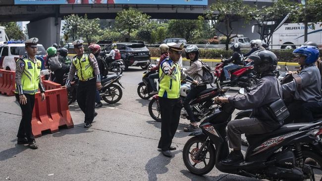 Jelang Pembukaan Asian Games, Jalan Jenderal Sudirman Macet