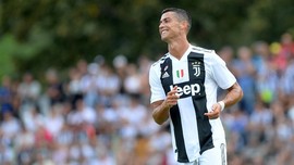 Platini Takjub Ronaldo Pilih Pindah ke Juventus