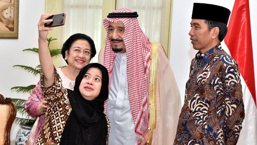 Raja Salman disebut-sebut memiliki nilai kekayaan US$17 miliar atau sekitar 247,8 triliun.