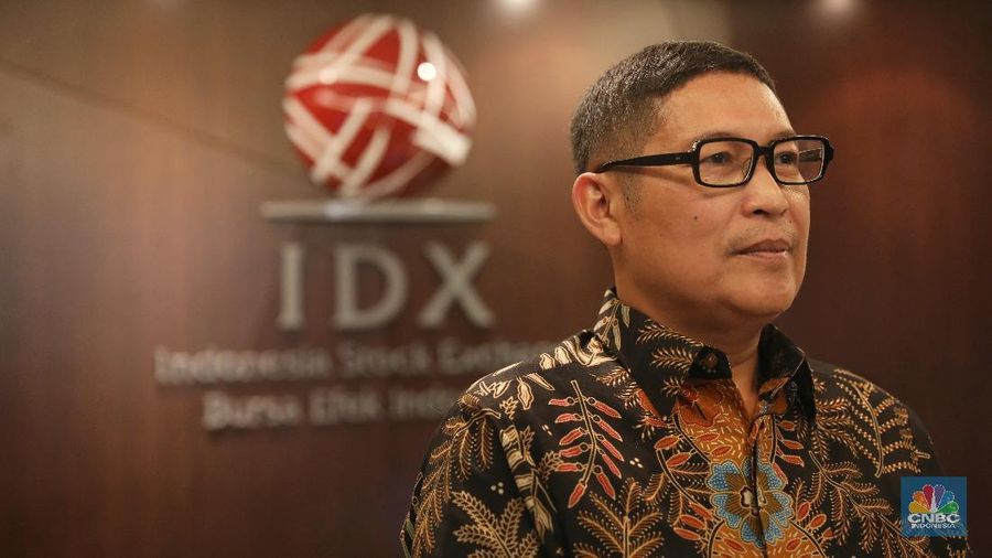 Di akhir tahun ini hari perdagangan terakhir bursa ditutup langsung oleh Presiden Republik Indonesia Joko Widodo.