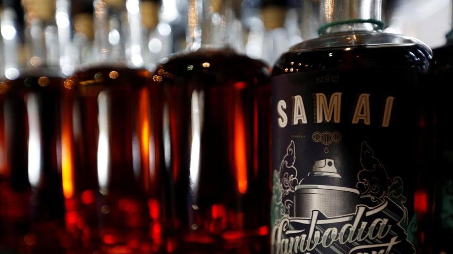 Direktorat Jenderal Bea dan Cukai Kementerian Keuangan buka suara mengenai keputusan untuk menaikkan tarif cukai alkohol tahun depan.