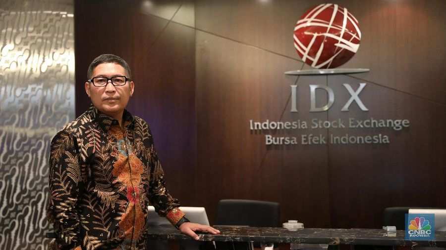 Untuk itu pihak bursa berusaha untuk menahan langkah impulsif yang dilakukan investor yang terus-terusan melakukan aksi jual.