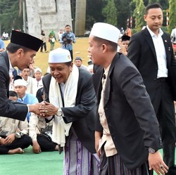 Sering Diucap Saat Lebaran, Ini Makna Taqabbalallahu Minna wa Minkum