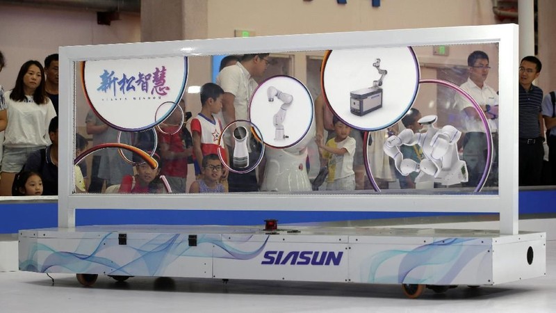 Tingkat pertumbuhan tahunan untuk produksi robot di China turun 35,1 persen pada bulan Mei menjadi hanya 6,3 persen pada bulan juli.