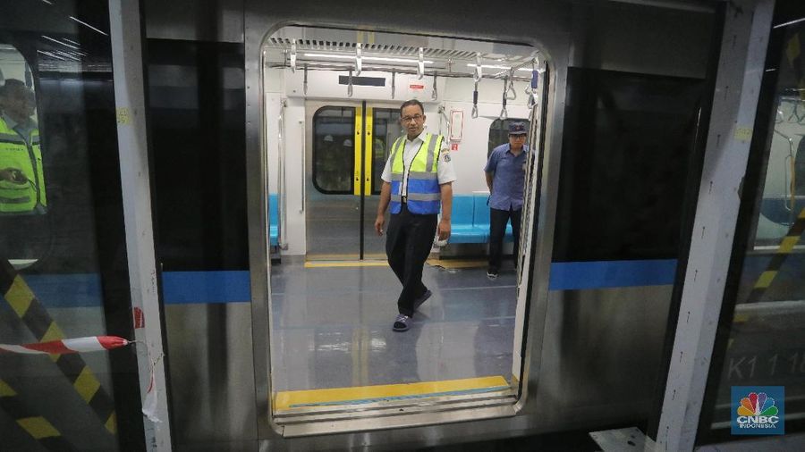 MRT Jakarta nantinya bisa menjadi moda alternatif warga. Diprediksi, MRT bisa menampung 173 ribu penumpang perhari.