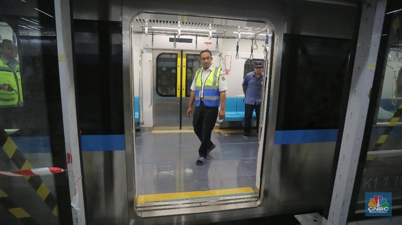 MRT Jakarta nantinya bisa menjadi moda alternatif warga. Diprediksi, MRT bisa menampung 173 ribu penumpang perhari.