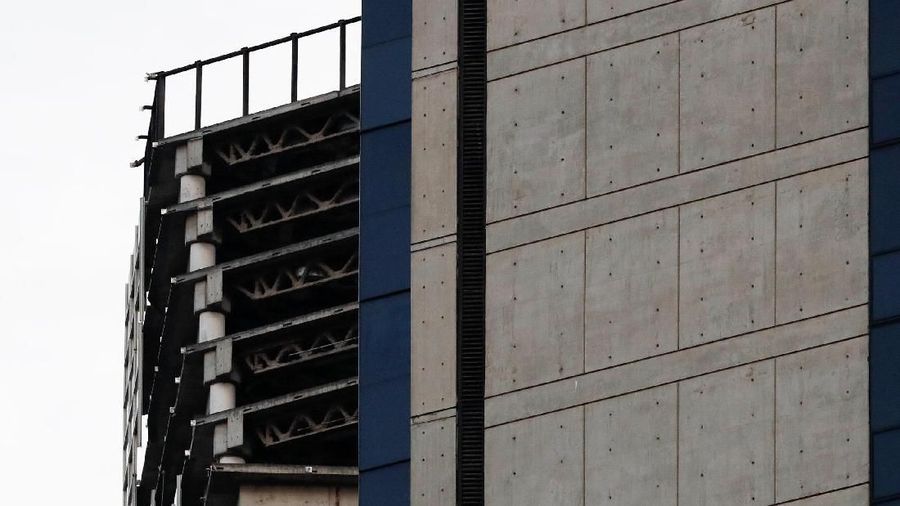 Gempa besar bermagnitudo 7,3 mengguncang Venezuela hari Rabu dan menimbulkan kerusakan pada beberapa bangunan.