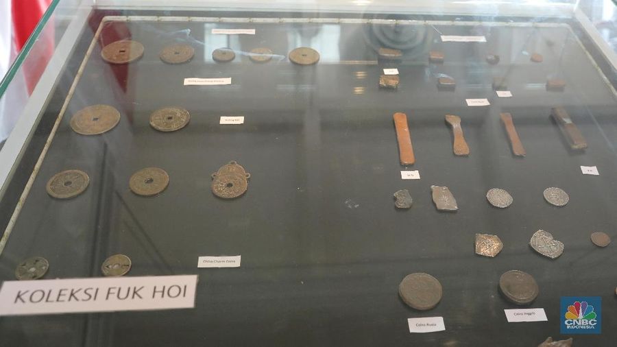 Mengintip pekan numismatik di Bank Indonesia, sambil jelajah bentuk uang dari zaman ke zaman. Baik milik RI maupun negara lain.