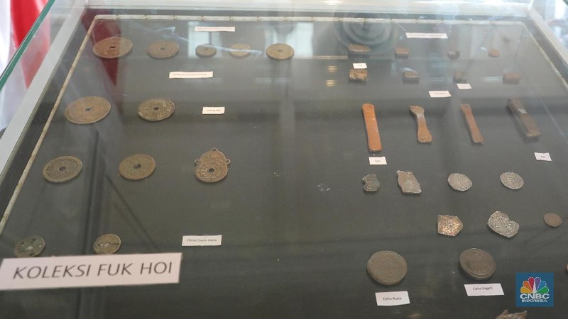 Mengintip pekan numismatik di Bank Indonesia, sambil jelajah bentuk uang dari zaman ke zaman. Baik milik RI maupun negara lain.