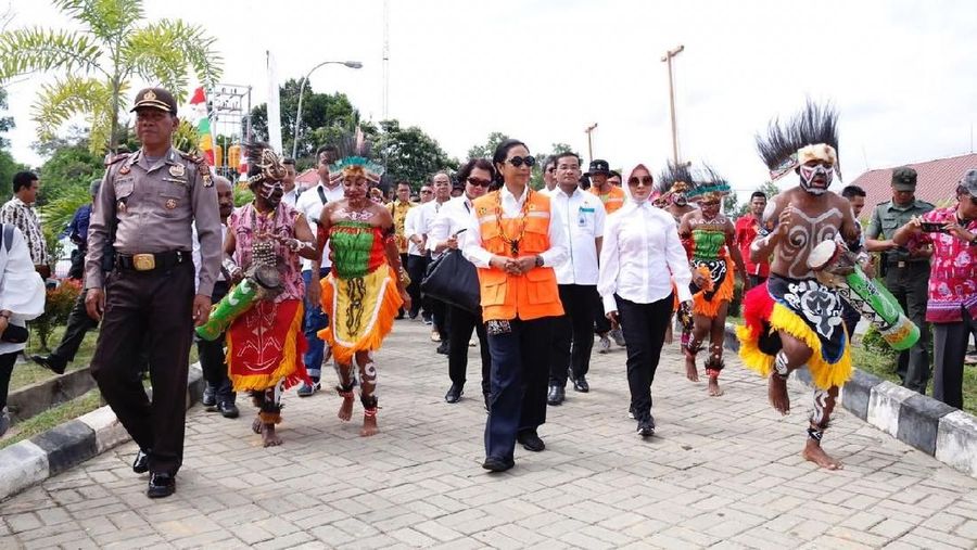 Pengoperasian tiga infrastruktur kelistrikan itu akan memperkuat sistem kelistrikan Papua sehingga bisa mendorong pertumbuhan ekonomi daerah.
