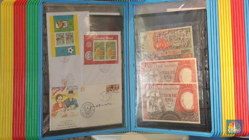 Mengintip pekan numismatik di Bank Indonesia, sambil jelajah bentuk uang dari zaman ke zaman. Baik milik RI maupun negara lain.