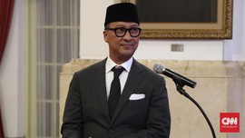 Agus Gumiwang Kunjungi Pengungsi Gempa NTB di Dataran Tinggi