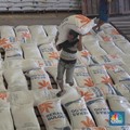 Bulog Buka-bukaan Alasan Harga Beras Sulit Kembali Turun
