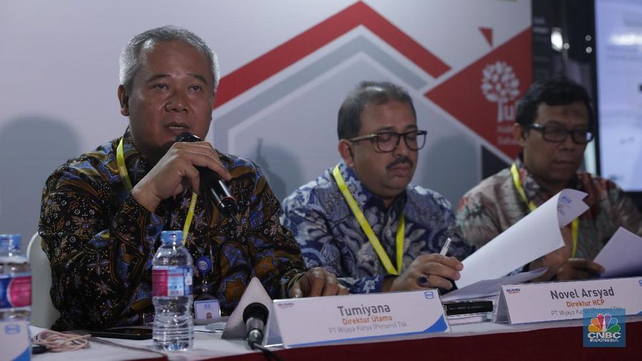 Penggantian ini dilakukan karena pengisi posisi sebelumnya telah melaksanakan kewajibannya di tempat lain dan habis masa jabatannya.
