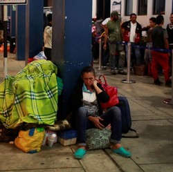 Krisis, Venezuela Akhirnya Naikkan Harga BBM!