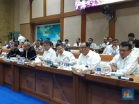 Produksi Migas RI Turun Terus Sejak 2010