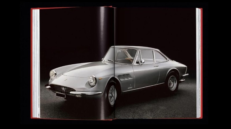 Produsen mobil mewah Ferrari, tidak hanya mengeluarkan mobil namun mereka juga mengeluarkan buku edisi terbatas.