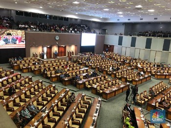 Rupiah ke Rp 14.800/US$, DPR Ramai-Ramai Kritik Jokowi