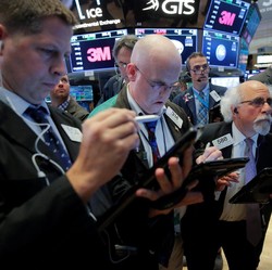 Dow Futures Naik 1% Lebih, Sinyal Wall Street Bakal Pulih?