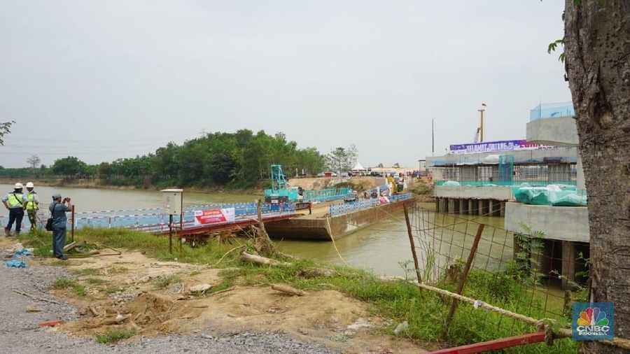 Jalan Tol Trans Sumatera diyakini dapat meningkatkan perekonomian.