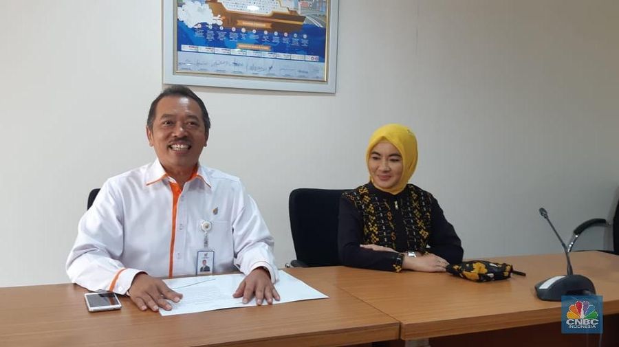 Jokowi akhirnya memilih Nicke Widyawati untuk tetap jadi Dirut Pertamina, ini pertimbangannya