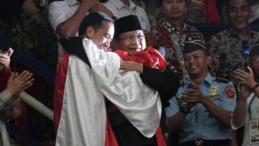 Juru bicara Tim Kampanye Nasional Jokowi-Amin, Arya Sinulingga, mengaku belum ada keputusan resmi ihwal kans Prabowo memperoleh jabatan di Wantimpres.