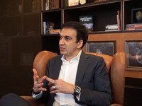 Suspensi Saham Emiten Manoj Punjabi & KIOS Dibuka!