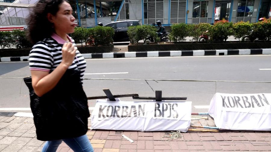Mereka menuntut keadilan dan kejelasan terkait dirumahkannya sekitar 8 ribu karyawan Freeport dalam jangka waktu setahun terakhir.