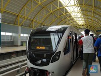 Bombardir Kritik JK: LRT Jakarta-Palembang hingga KA Sulawesi