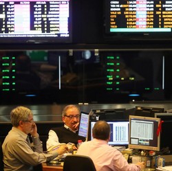 Peso Anjlok, Argentina Akan Umumkan Kebijakan Ekonomi Baru