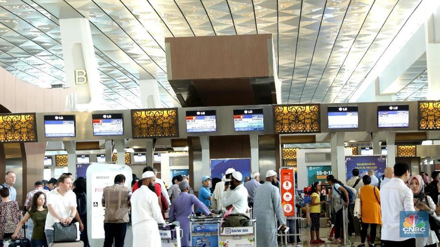 Tak jauh beda, harga tiket rute Jakarta-Medan juga tak kalah mencengangkan.