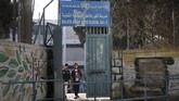 Badan Bantuan untuk Pengungsi Palestina PBB (UNRWA) memastikan bahwa mereka akan membuka kembali 711 sekolah yang disediakan bagi 525 siswa di Gaza dan Tepi Barat, Yordania, hingga Libanon dan Suriah. (AFP Photo/Jaafar Ashtiyeh)