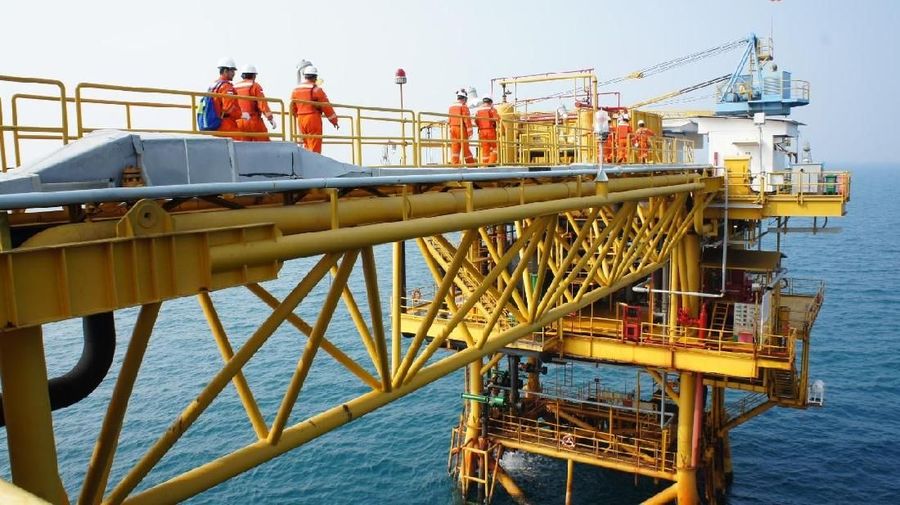 Selasa ini (18/12/2018) hingga pukul 16:20 WIB, harga minyak mentah jenis Brent kembali mengalami penurunan sebesar 4% ke level US$ 57,2/barel.