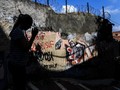 FOTO: Membaur di Balat