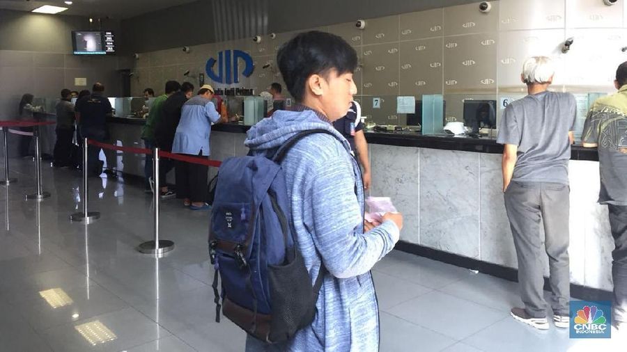 Pelemahan kurs rupiah terhadap dolar Amerika Serikat (AS) mulai berlanjut saat ini