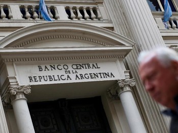 Tercekik Krisis, Warga Argentina Kembali ke Sistem Barter