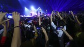 Selain musisi dalam negeri, upacara penutupan Asian Games 2018 juga dimeriahkan oleh boyband asal Korea, iKON. (REUTERS/Athit Perawongmetha)
