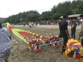 VIDEO: 'Naga' Terbang Melayang di Pantai Jawa Timur