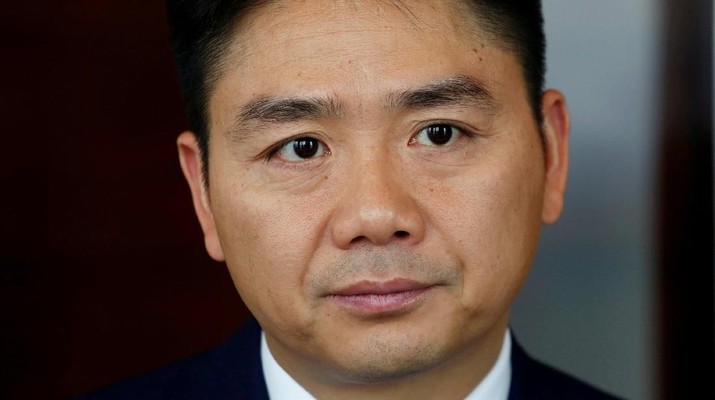 FILE PHOTO - JD.com founder Richard Liu attends a Reuters interview in Hong Kong, China June 9, 2017.      REUTERS/Bobby Yip/File Picture