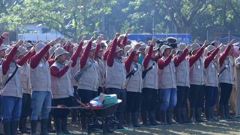 Presiden telah menyerahkan bantuan rekonstruksi sebanyak 5.293 rumah.