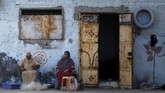 Langkah keras Presiden AS Donald Trump menghentikan bantuan bagi Palestina lewat UNRWA dinilai akan menguntungkan kepentingan Israel tetapi berisiko mengancam upaya perdamaian yang didorong AS dan meningkatkan ketegangan di Timur Tengah. (REUTERS/Mohammed Salem)