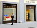 Brand Fesyen Mewah Celine Ganti Logo Jadi Lebih 'Standar'