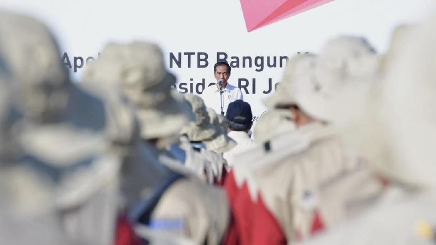 Presiden telah menyerahkan bantuan rekonstruksi sebanyak 5.293 rumah.