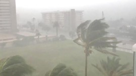 Seorang Anak Tewas Akibat Badai Gordon Landa Pantai Barat AS