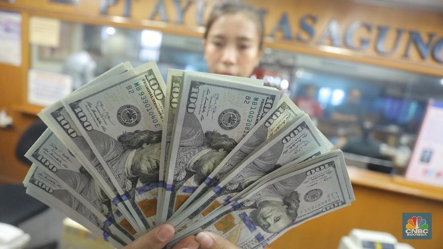 Tak Gampang 'Buang' Dolar AS