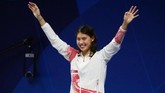 Perenang asal China Zhang Yufei meraih dua emas di nomor gaya kupu-kupu dan estafet 4x100 meter. (REUTERS/Athit Perawongmetha)