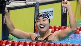 Aoki Tomomi meraih dua emas dan satu perak di cabor renang Asian Games 2018. Cabor renang mendominasi raihan emas Jepang dengan total 19 keping dari total 75 emas yang diraih kontingen itu. (AFP PHOTO / Jewel SAMAD)