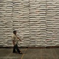 Buwas Murka Soal Impor Beras, Darmin Soroti Data Kementan