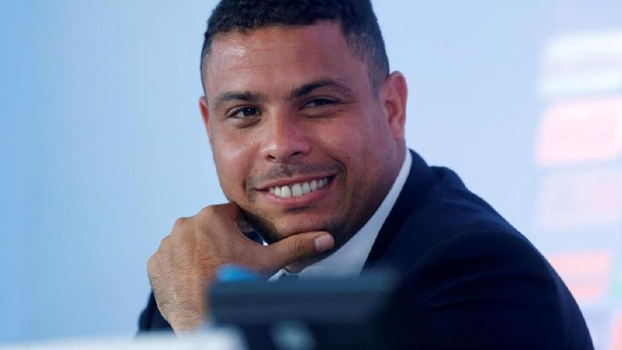 Ronaldo merupakan mantan pemain Brazil yang merasakan dua kali gelar piala dunia.